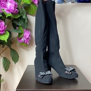 High black heeled boots 👢